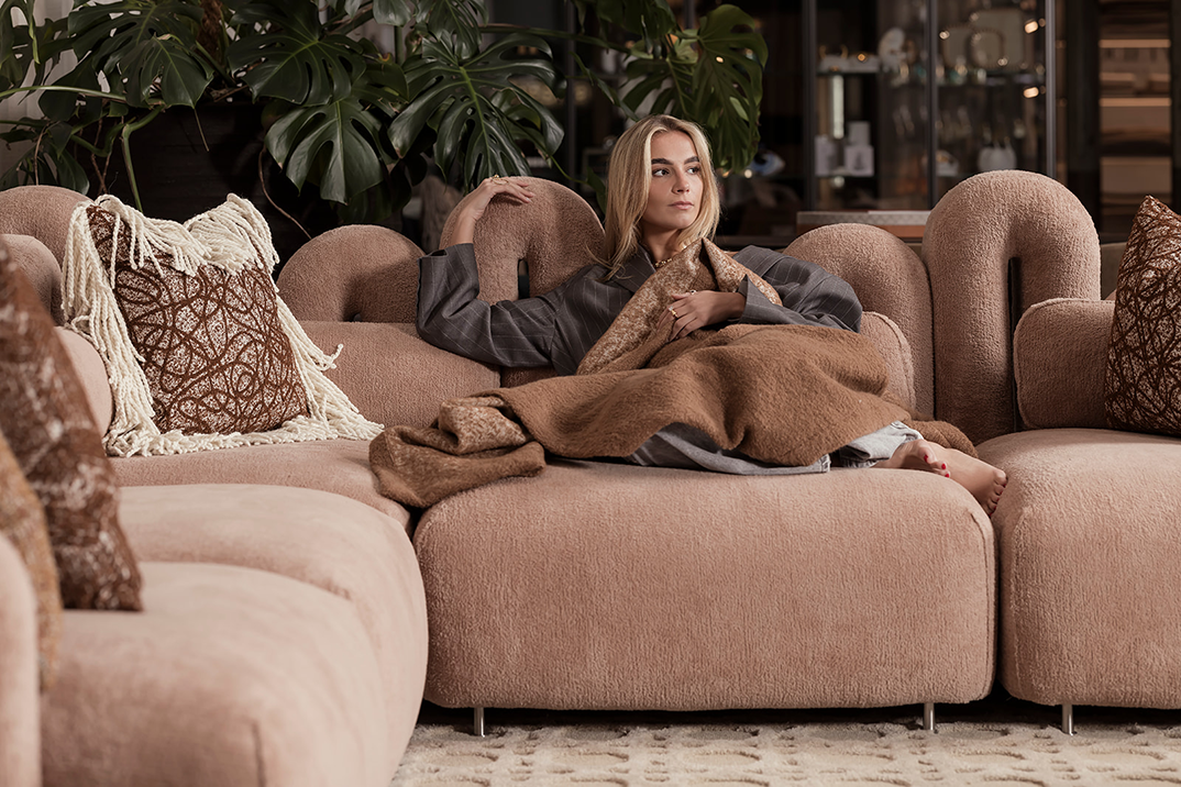 Zenith Sofa 12